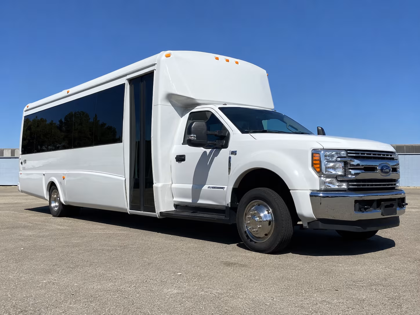 oceanside college sports team and fan group charter bus rentals in oceanside