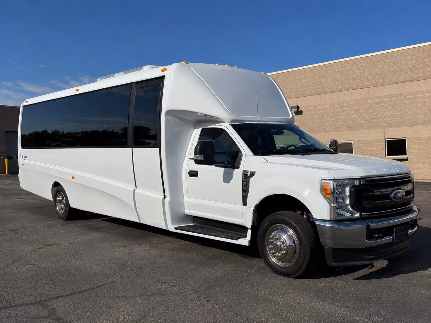 oceanside long distance charter buses to and from oceanside