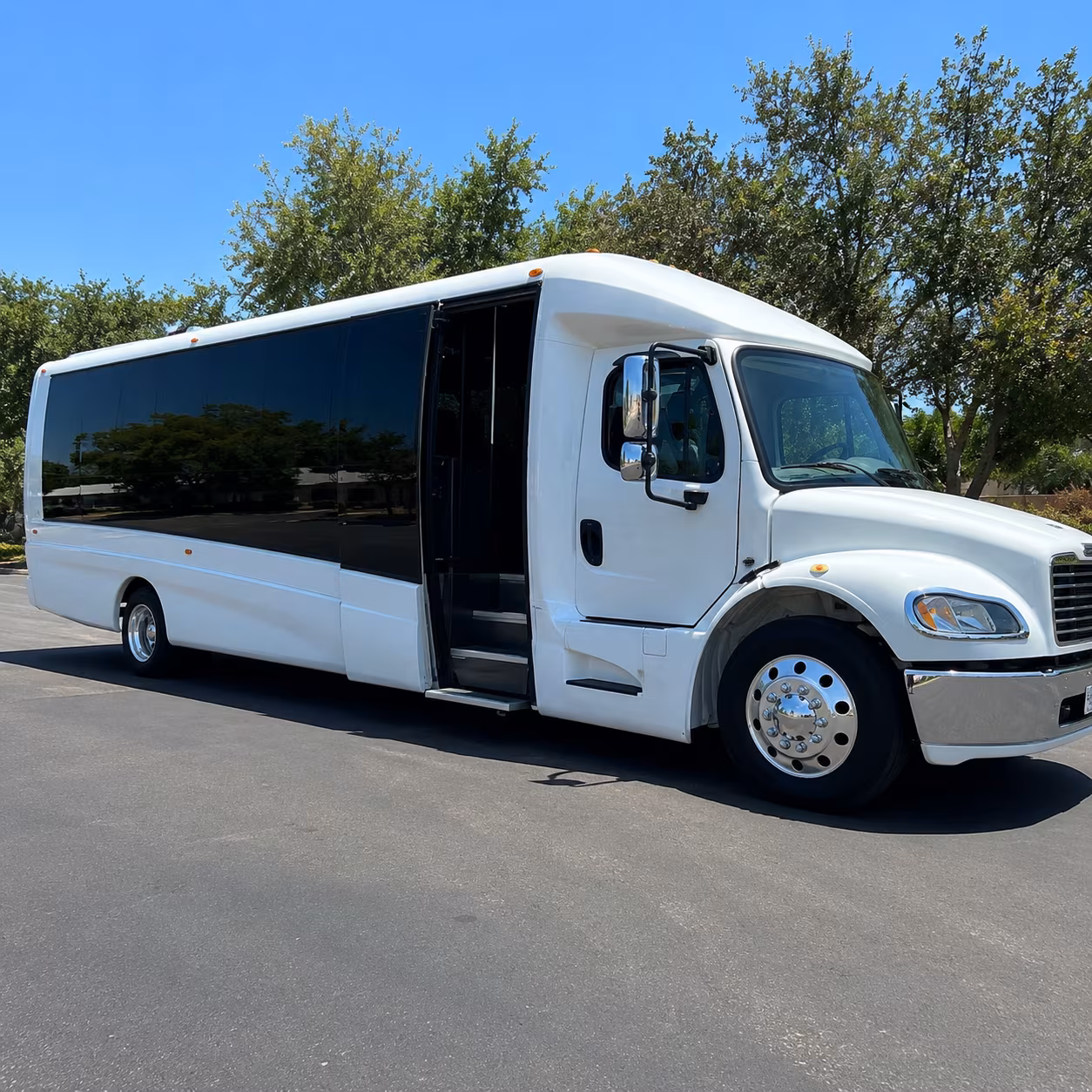 san marcos bus rentals for trade shows and conferences