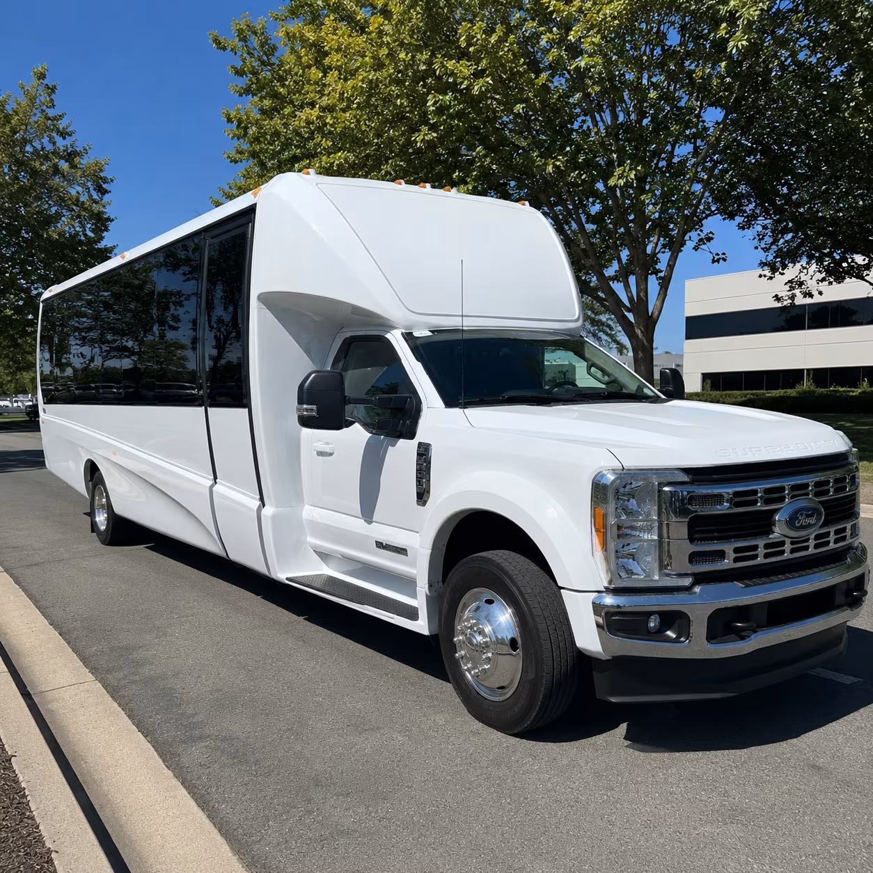 vistacharterbuscompany com connects hotel blocks to your reception all night long